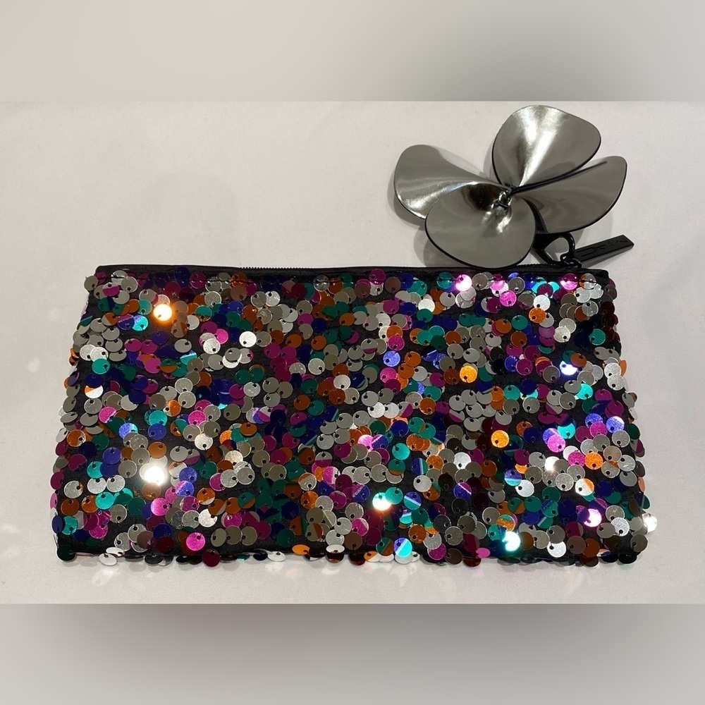 MAC Cosmetics Sequined Clutch - Picture 2 of 3